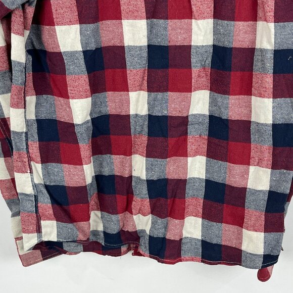 Bluenotes Casual Button Down Shirt Size M Red Blue Check Long Sleeve Pockets Cot - Picture 8 of 8